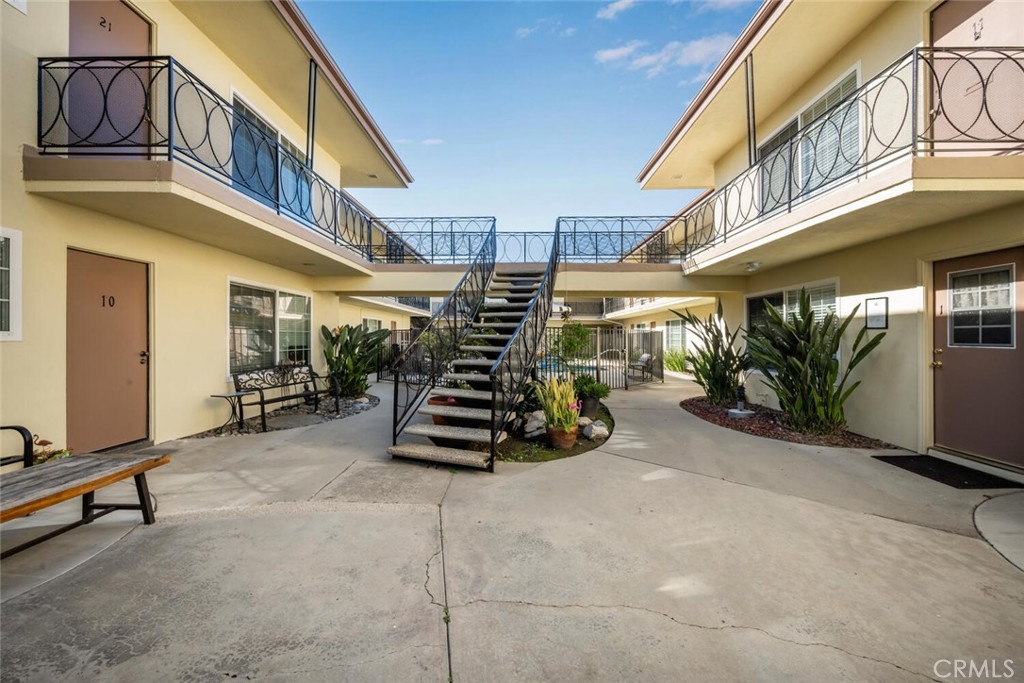 Los Alamitos - Residential Income