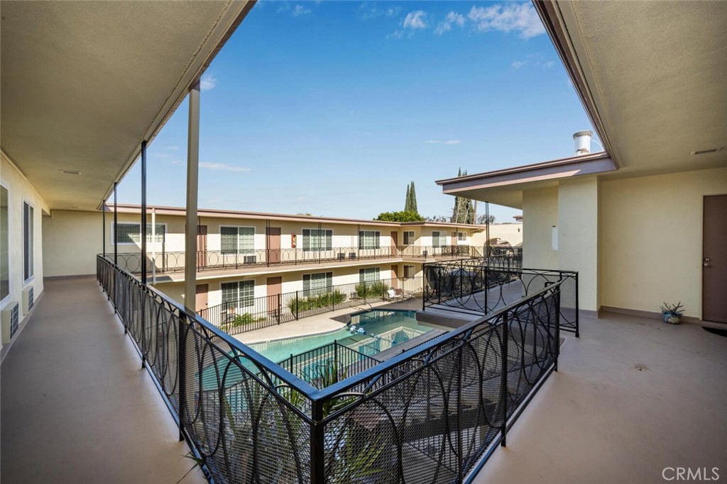 Los Alamitos - Residential Income