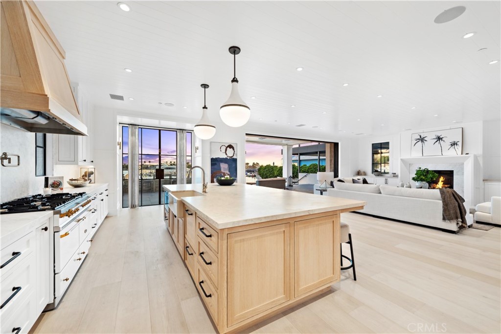 Bayside Drive Custom (BSCH) - Residential