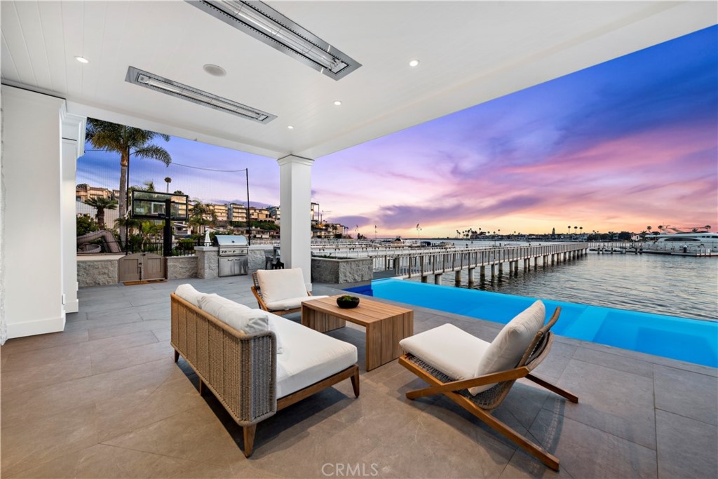Bayside Drive Custom (BSCH) - Residential