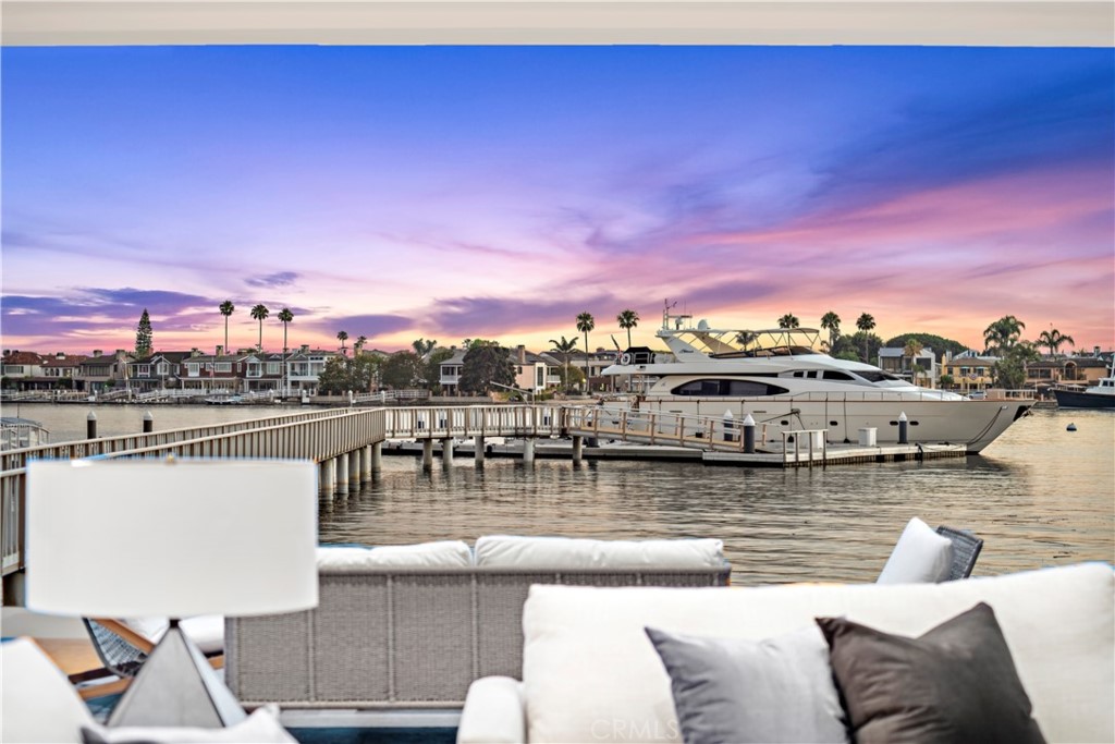 Bayside Drive Custom (BSCH) - Residential