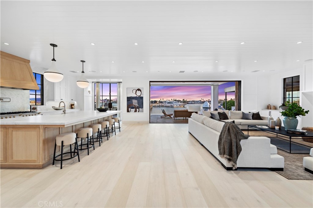 Bayside Drive Custom (BSCH) - Residential