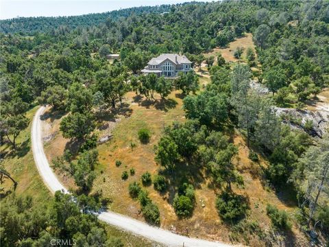 A home in North Fork