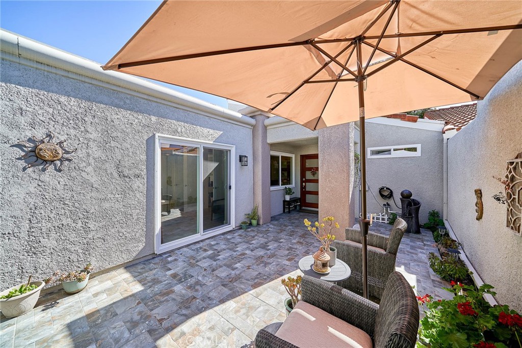 5394 Paseo Del Lago W B