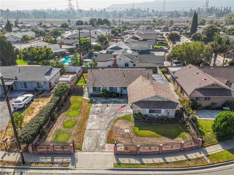 A home in El Monte