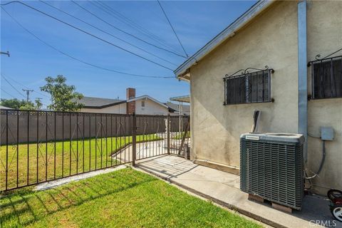 A home in El Monte