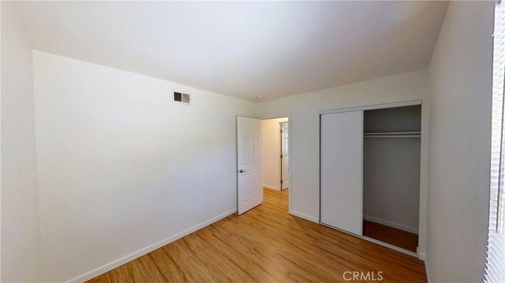 listing image 130720605067549598664