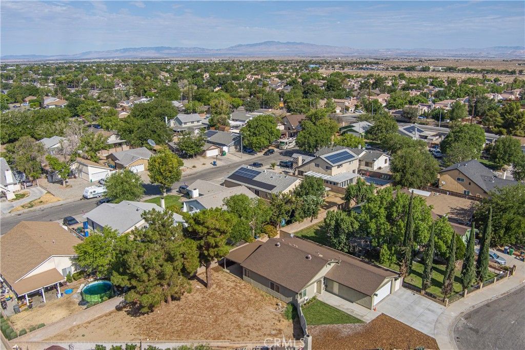 listing image 130728458689904952369