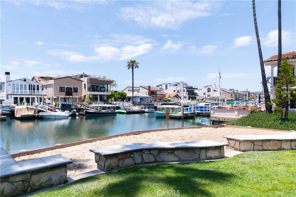 Newport Island (NEWI) - Residential