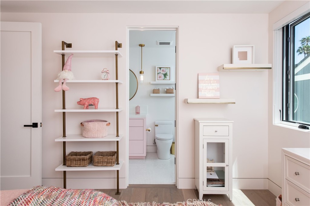 Newport Island (NEWI) - Residential