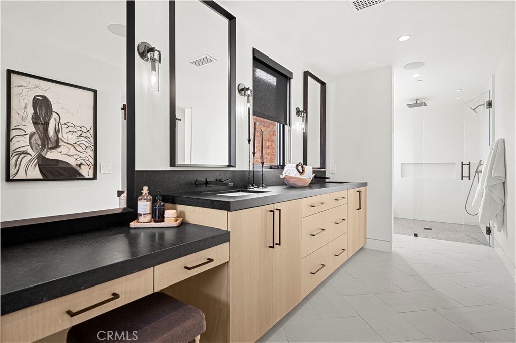 Newport Island (NEWI) - Residential