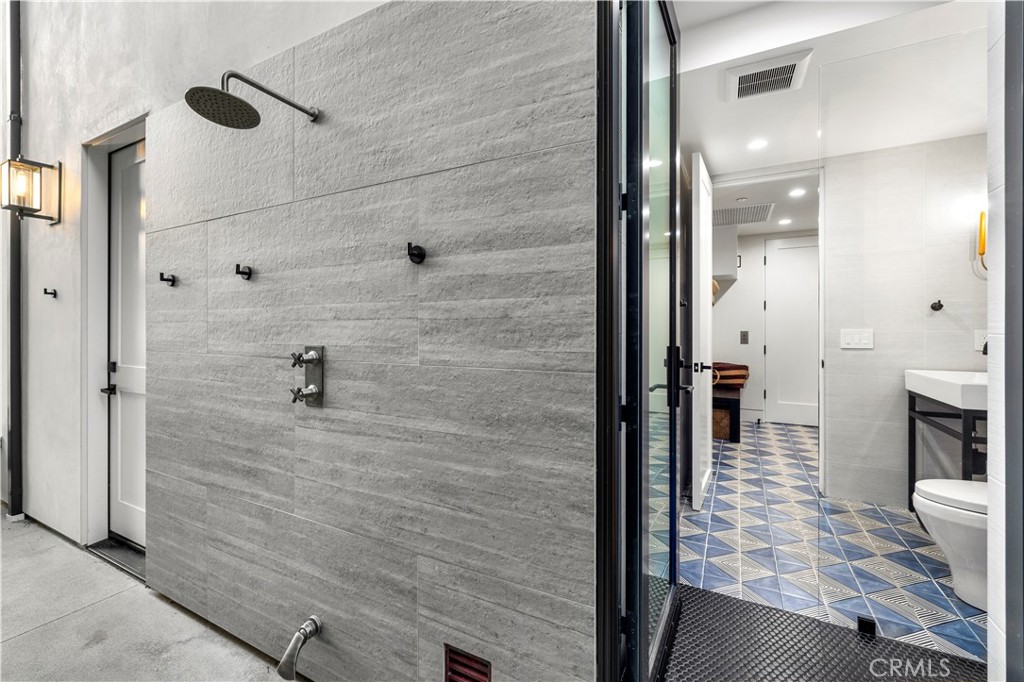 Newport Island (NEWI) - Residential