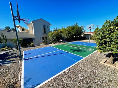 A home in North Tustin