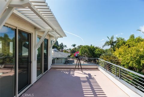 A home in North Tustin