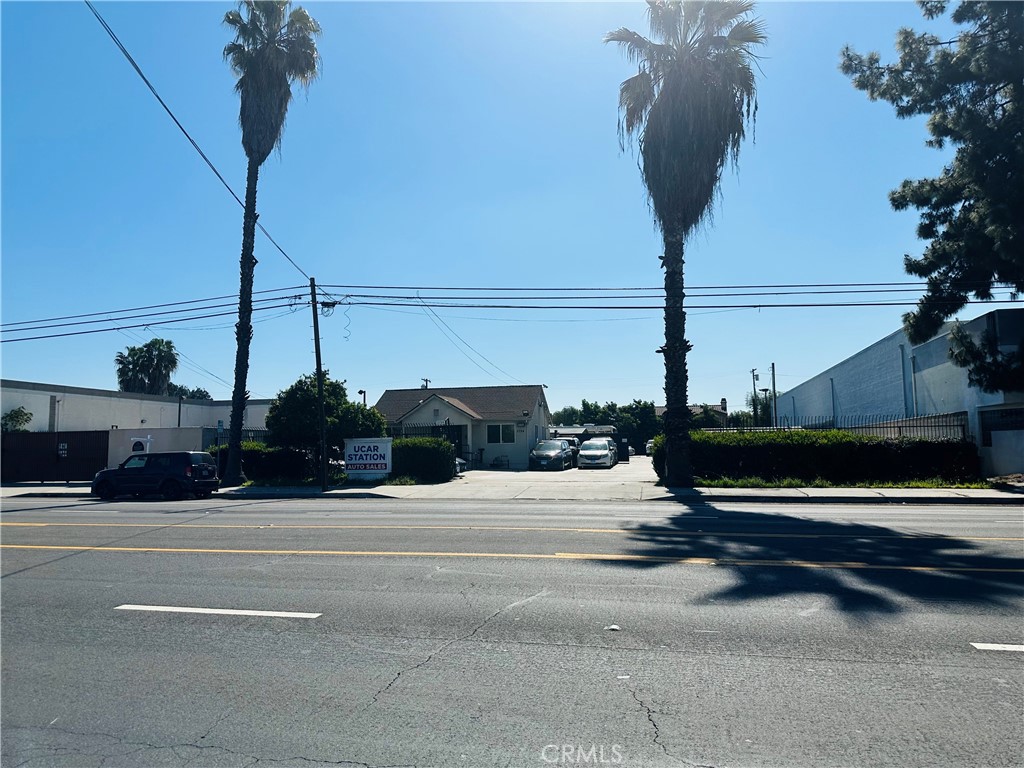 A GOLDEN DEVELOPMENT opportunity for investors/builders!! Subject property features an office with a large lot of 12306 sqft and must be sold together with 2720 Durfee Ave El Monte(a vacant lot), both lots in total of 24630 sqft located in the MIX/MULTIUSE ZONING DISTRICT, offering numerous possibilities to develop for residential and/or other multi non-residential uses. Buyer is advised to independently conduct their due diligent and verify all information, including the development possibilities with the planning department of El Monte. Easy access to Fwy 10, 605, 60. Drive by only, please do not disturb tenant or walk on the property without prior permission.