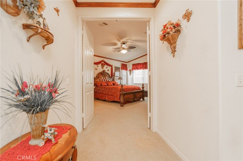 listing image 130720357989360976662
