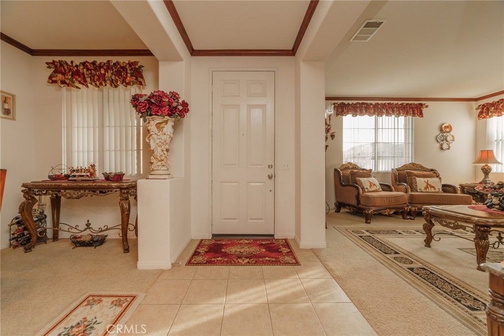 listing image 130728263587733928280