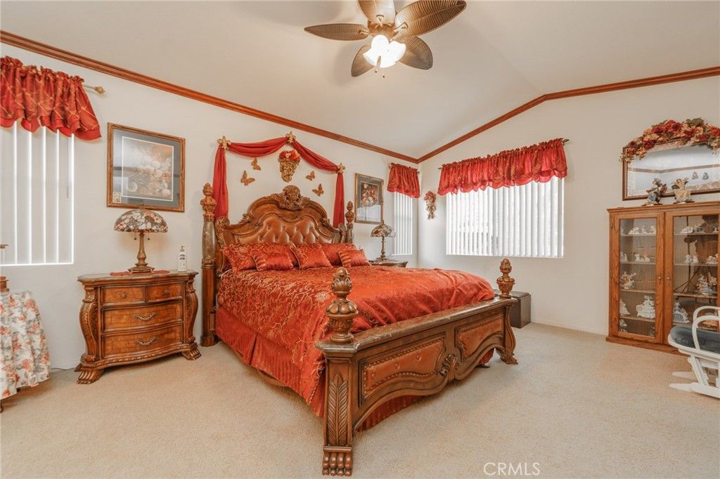 listing image 130727804244018321048