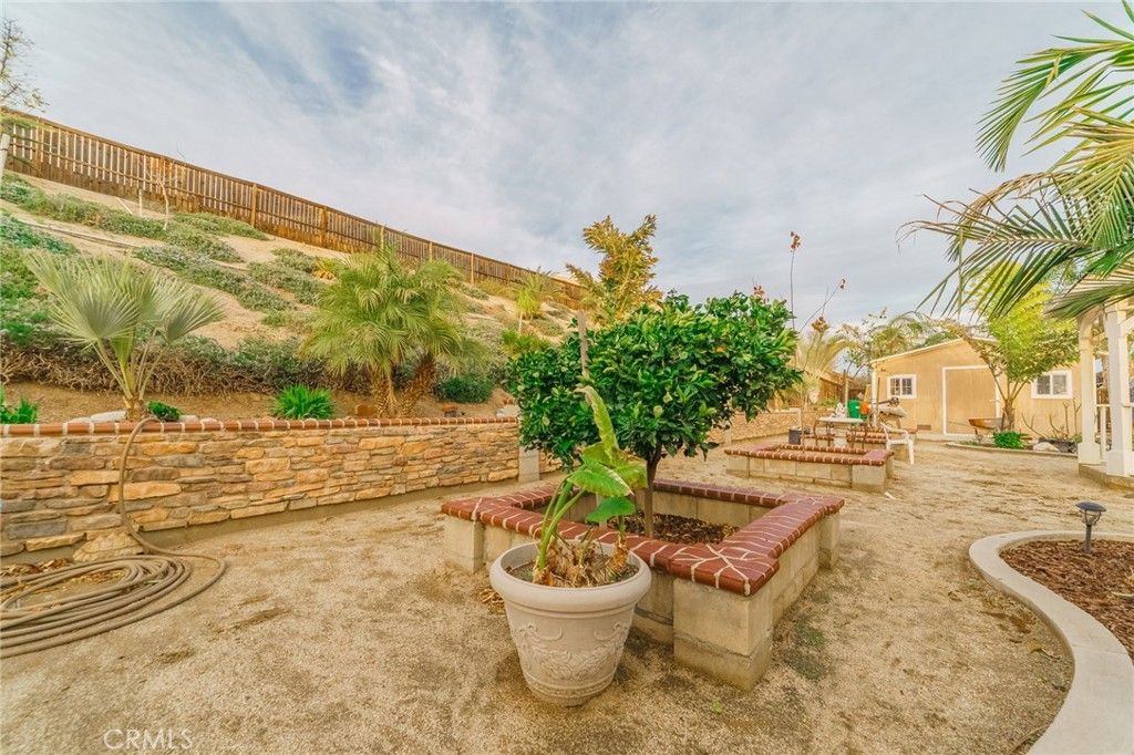 listing image 130724595449546226203