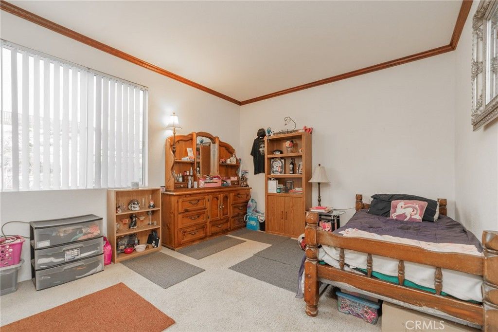 listing image 130725097405654989071