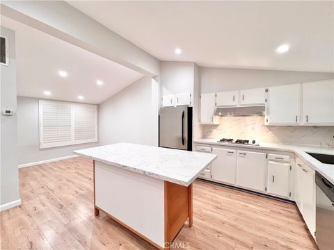 23777 Mulholland Hwy Spc 90 Calabasas CA 91302