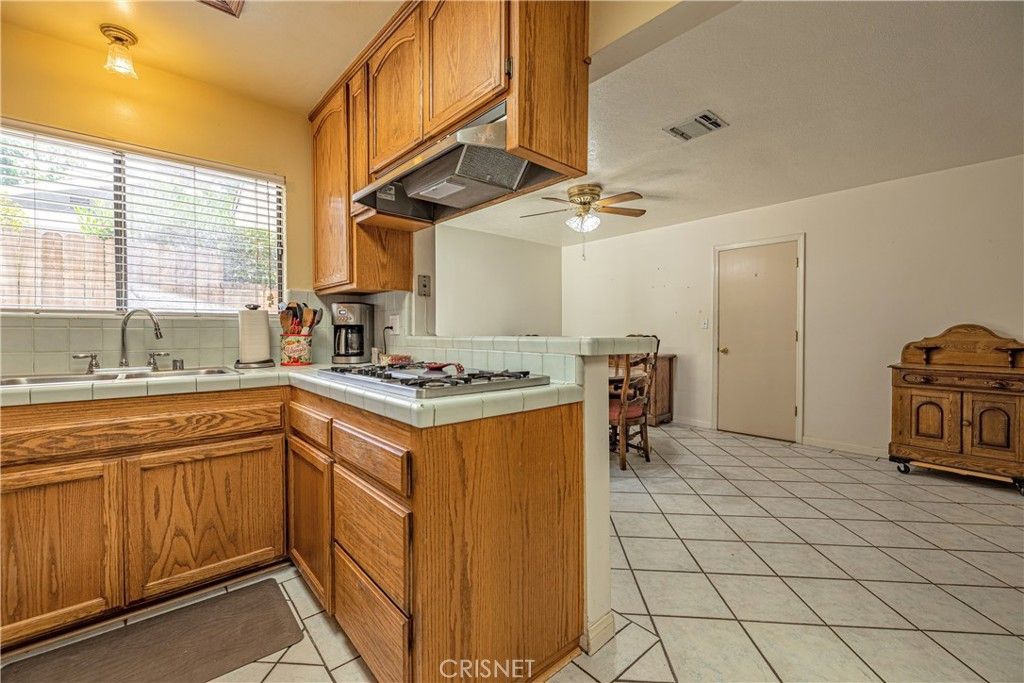 listing image 130729728665293102719