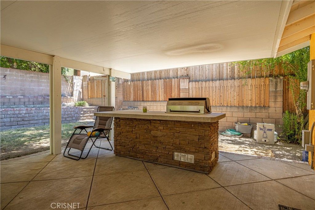 listing image 130720659375857480559