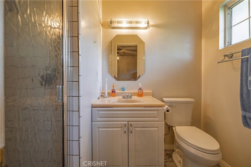listing image 130721495900160639023