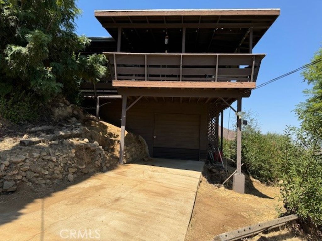 listing image 130729370633692021570