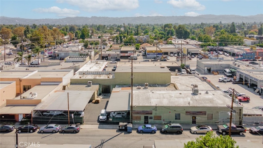 Attention investors! Great for owner user! Welcome to 14122 Aetna St, located in the prime area of Van Nuys. This commercial property is available for sale and sits on a generous 0.45 acres. It features a 16-space carport for convenient parking. Inside, you'll find extensive office space, and multiple rooms that could serve as break rooms, or more storage rooms. The property also includes three bathrooms and 4 separate industrial-sized warehouse rooms, providing ample storage. Don’t miss this incredible opportunity!