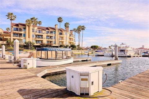 Featured picture for the property OC24077211