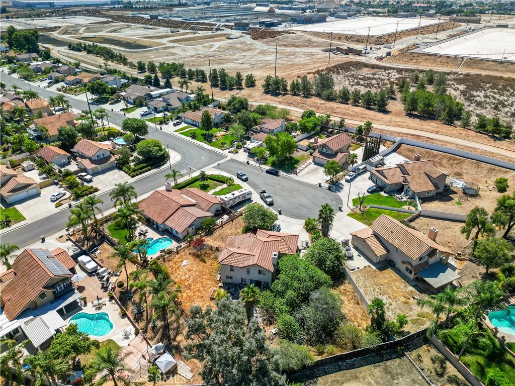 Riverside, California 92506, United States, 4 Bedrooms Bedrooms, ,3 BathroomsBathrooms,Residential,Contingent,46798