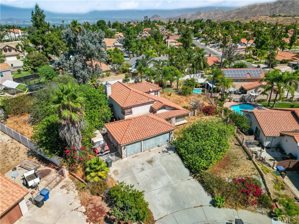 Riverside, California 92506, United States, 4 Bedrooms Bedrooms, ,3 BathroomsBathrooms,Residential,Contingent,46798