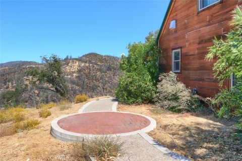 A home in Mariposa