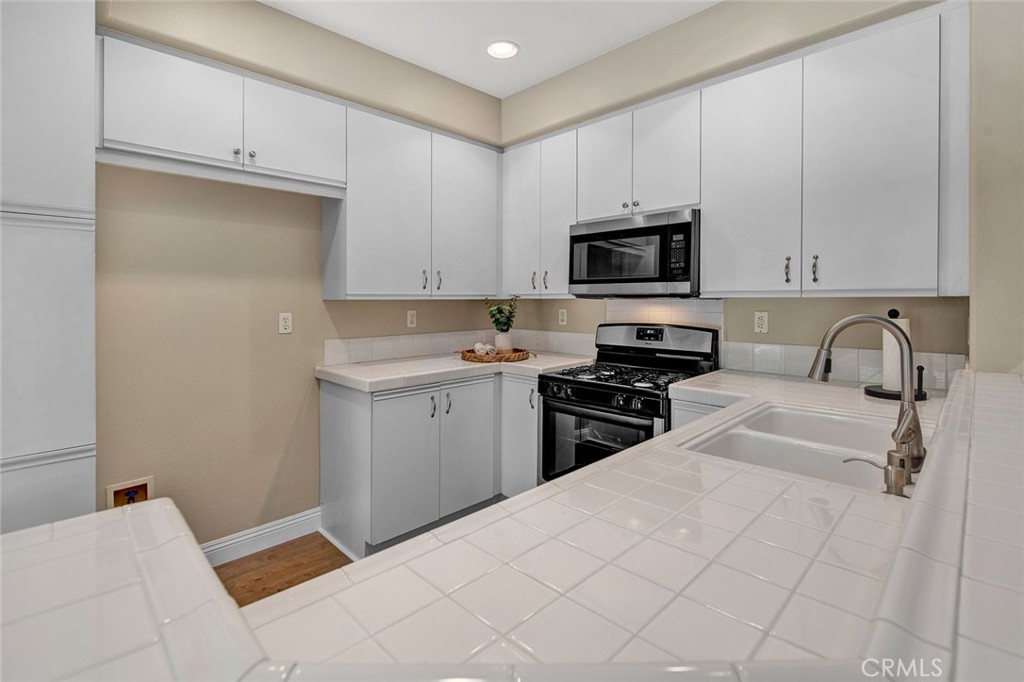 Summit Court (SMCT) - Residential Lease