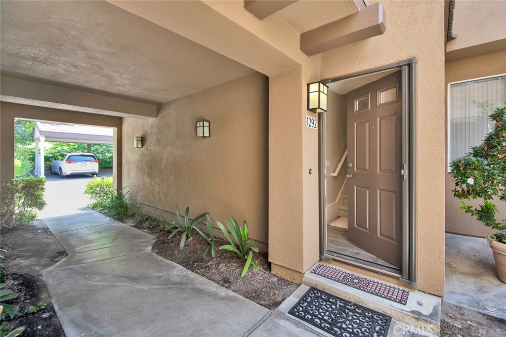 Summit Court (SMCT) - Residential Lease