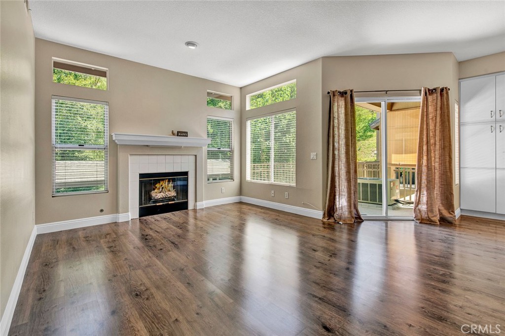 Summit Court (SMCT) - Residential Lease