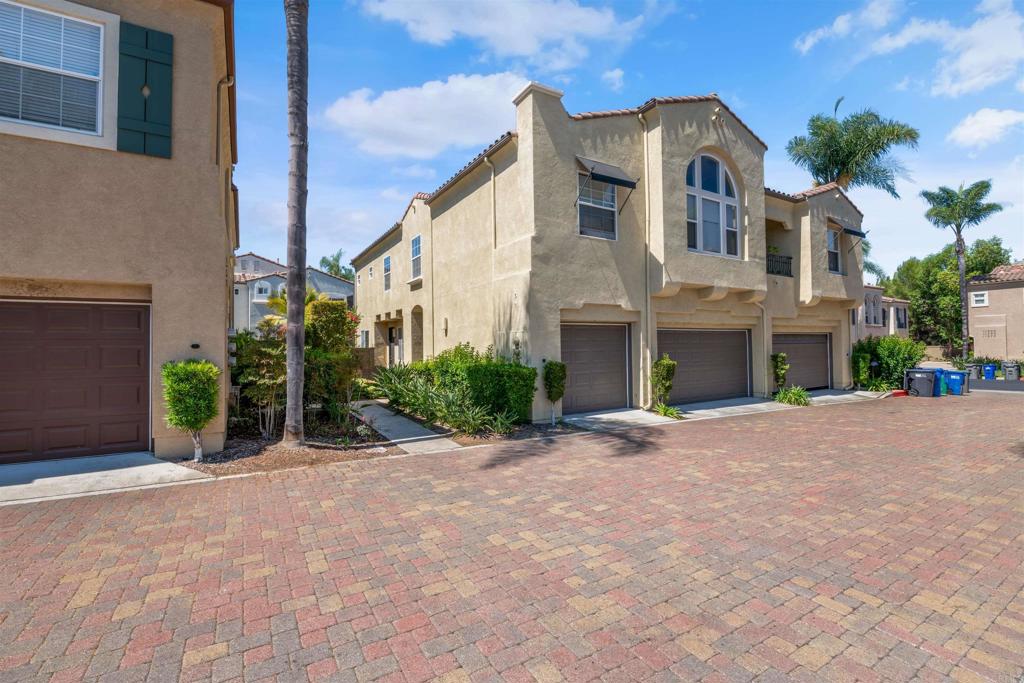 View San Diego, CA 92131 townhome