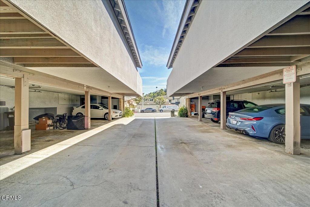 Photo 23 of 28 of 149 S Casuda Canyon Drive B townhome
