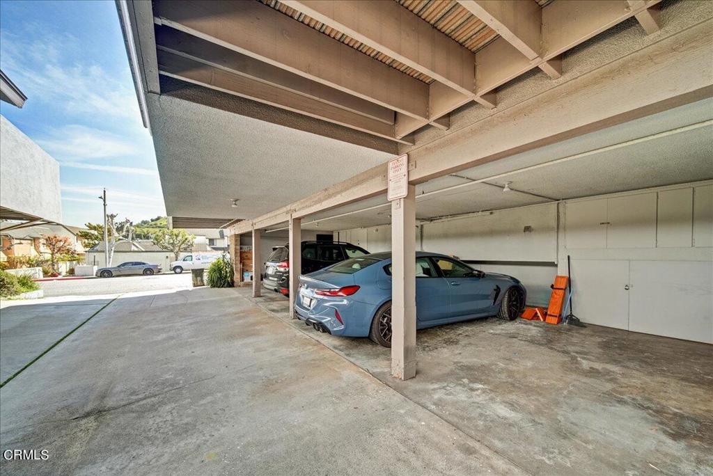 Photo 24 of 28 of 149 S Casuda Canyon Drive B townhome
