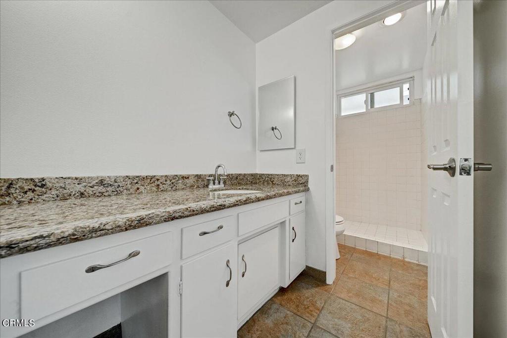 Photo 21 of 28 of 149 S Casuda Canyon Drive B townhome