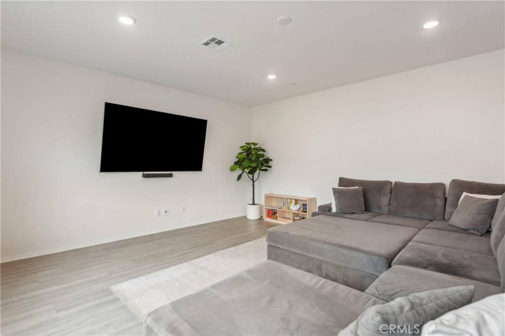 28320 Fressia Drive