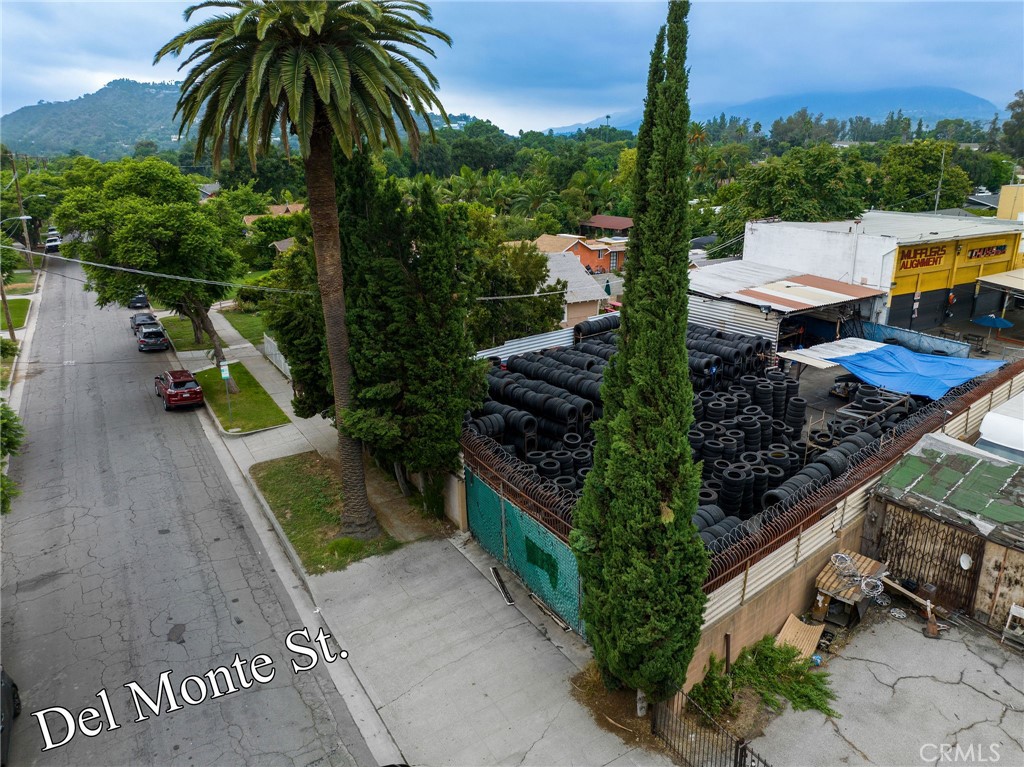 451 Del Monte Street