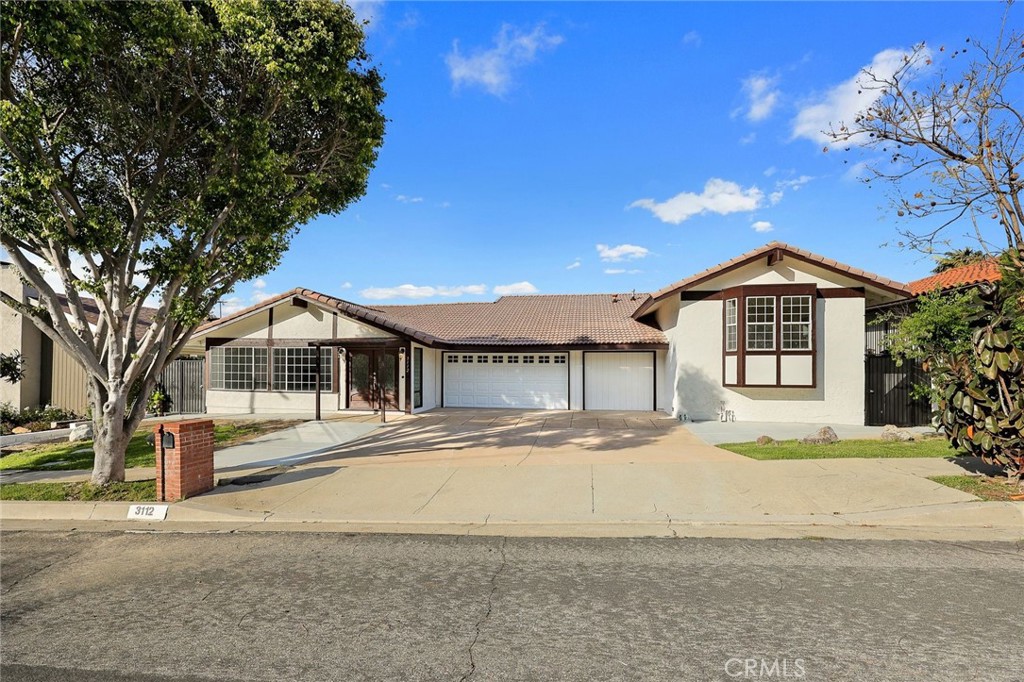 Photo 7 of 53 of 3112 Dolonita Avenue house