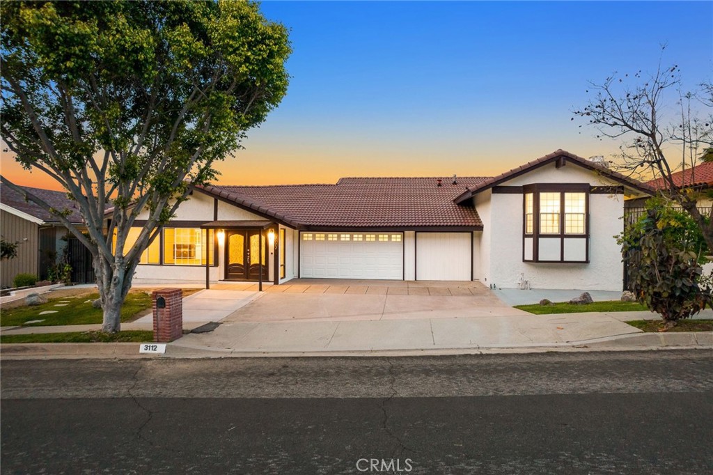Photo 3 of 53 of 3112 Dolonita Avenue house