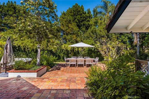 A home in North Tustin