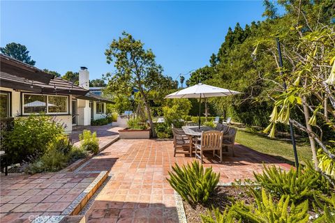 A home in North Tustin