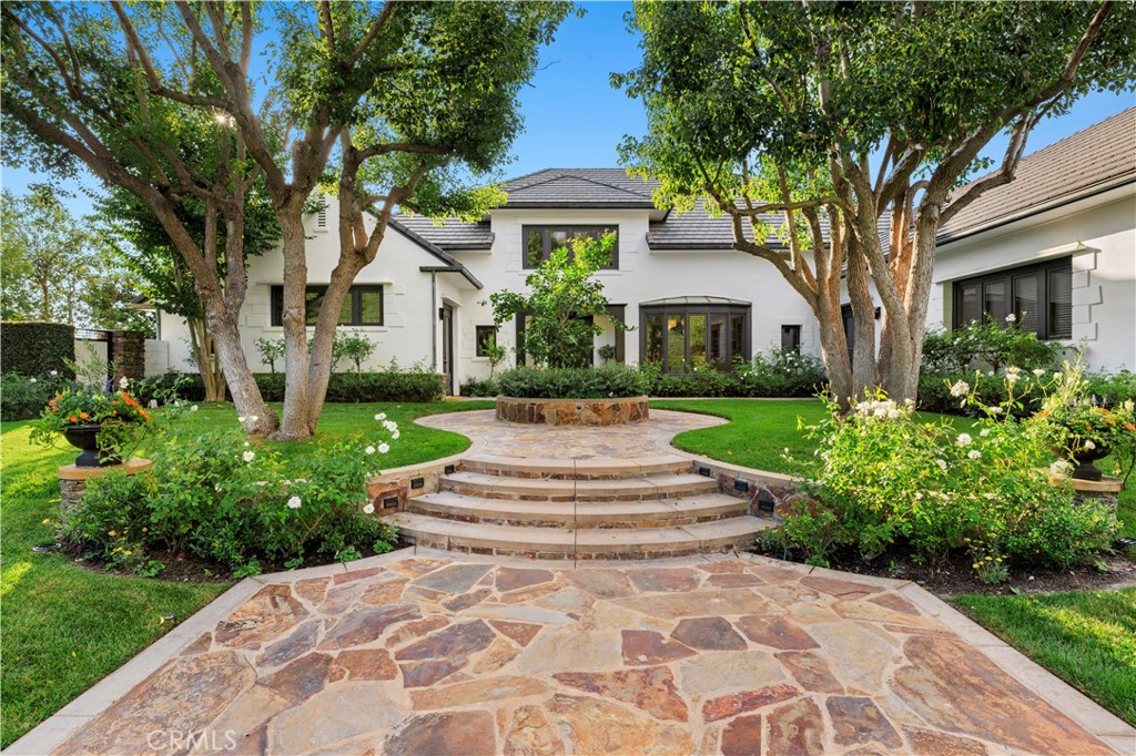 5 Winston Drive