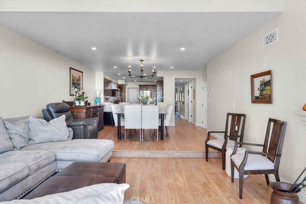 2209 w 25th street 14