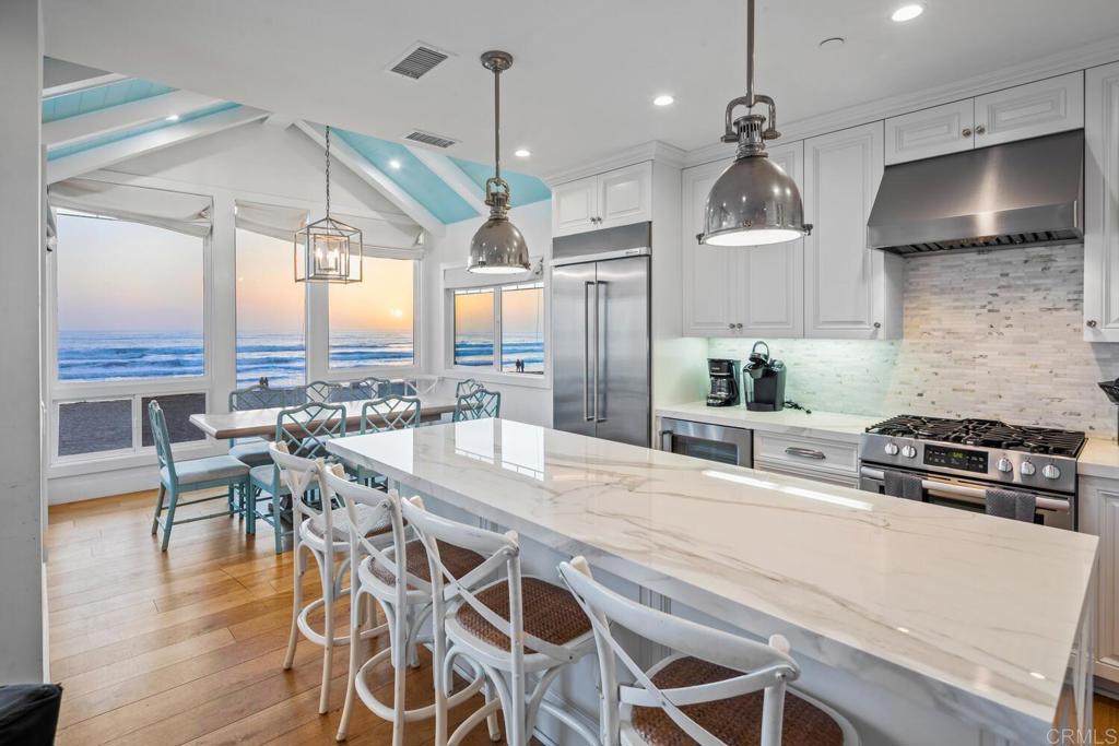 708 Whiting Court